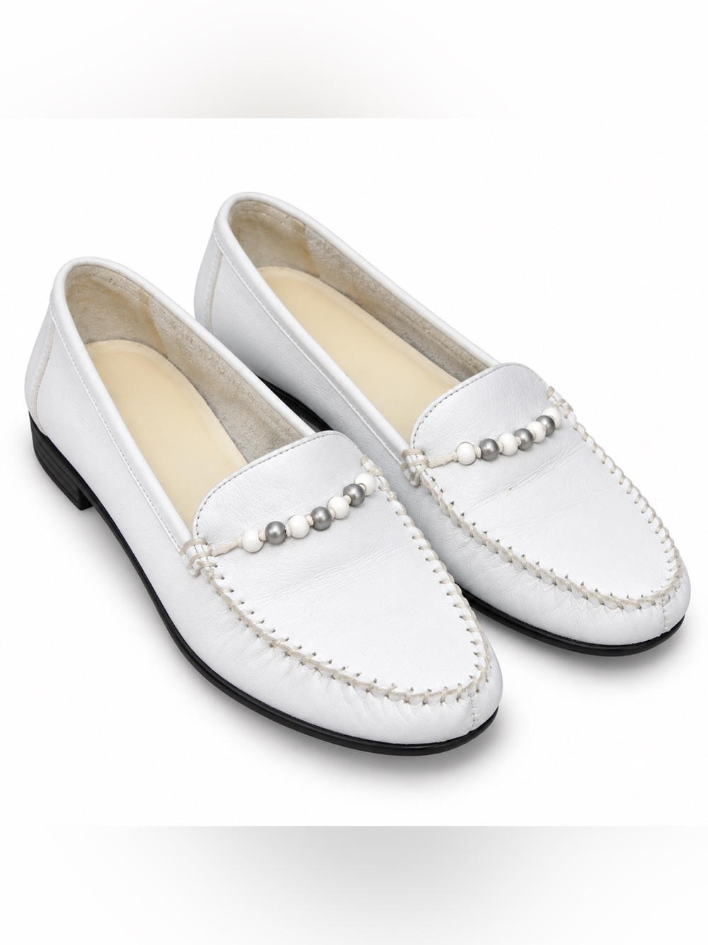 Mootsies Tootsies White Leather Retro Preppy Moccasins Loafers 6.5 Beaded Y2K